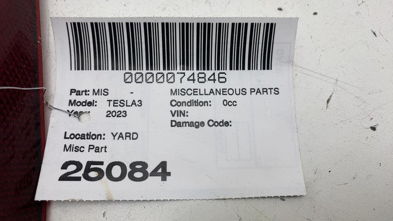 ⭕2017-2023 Model 3 Rear Passenger Side Bumper Light Reflector Lamp 107