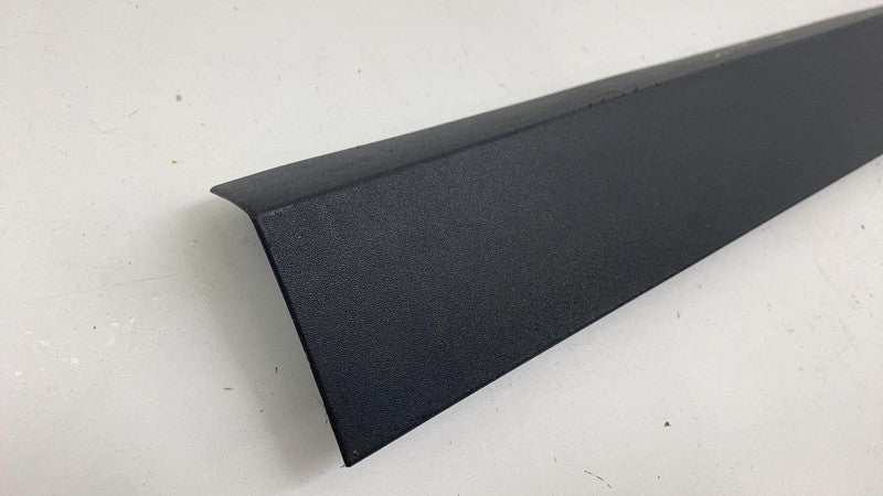 ⭕ 2021-2023 Polestar 2 Front Left Door Exterior Molding Panel Strip OE