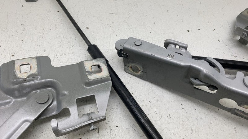 31688415 ⭕ 2021-2023 Polestar 2 PAIR Front Left & Right Hood Bonnet Hinge w/ Shock Strut