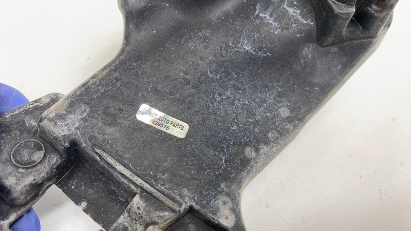 A1668852924 2016-2019 Mercedes-Benz GLE350 Rear Driver Left Bumper Mount Support Bracket OEM