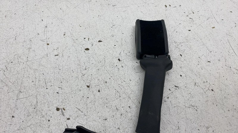 100526500C 12-20 Model S Front Right Lap Pretensioner 16-20 Model X Front Left 1005265-00-C