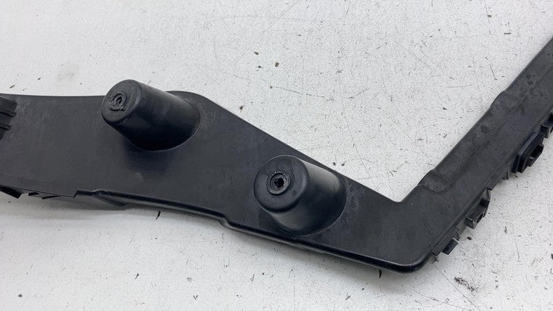 670102577 2017-2020 Maserati Levante Rear Passenger Bumper Support Mount Bracket Right RH