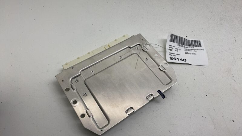 670105688 ⭕ 2017-2020 Maserati Levante Active Air Suspension Control Module Unit 670105688