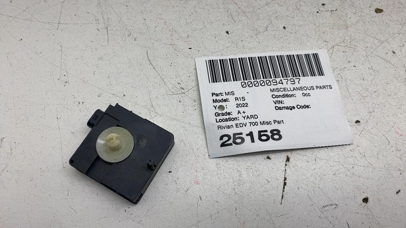 Miscellaneous Parts RIVIAN R1S 22