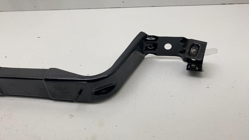 31694685 ⭕ 2021-2023 Polestar 2 Rear Splash Shield Mount Support Bracket Plate 31694685