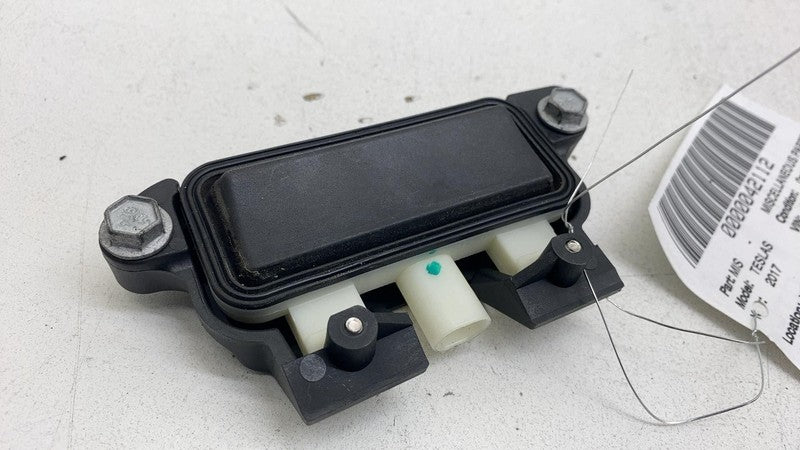 ⭕ 2012-2020 Tesla Model S Rear Trunk Liftgate Release Handle Switch w/