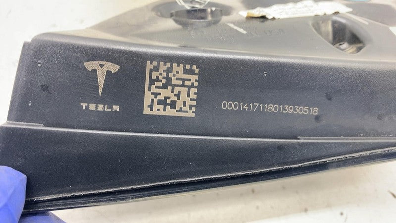 ⭕ 2017-2023 Model 3 Rear Left Inner Taillight LED Tail Lamp 3-Pin 1077