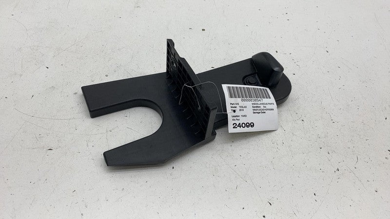 106684700A ⭕ 16-20 Tesla Model X Rear Left Trunk Load Floor Support Bracket LH 1066847-00-A