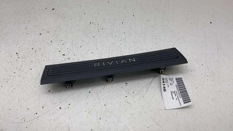 PT00219777 ⭕ 2022-2024 Rivian R1T Front Right Door Sill Scuff Plate Trim Cover PT00219777