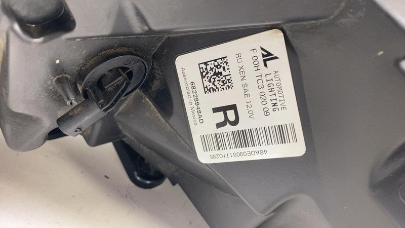 68228948AD ⭕17-20 Chrysler Pacifica Front Right Headlight Xenon HID LED Headlamp 68228948AD