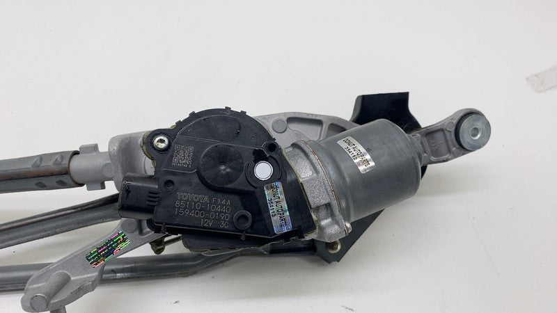 85110-10440 ⭕2018-2022 Toyota CHR Windshield Wiper Transmission Linkage w/ Motor 85110-10440
