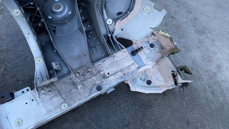 ⭕2018 2019 BMW 530e Front Driver Side Body Frame Horn Structural Cutou