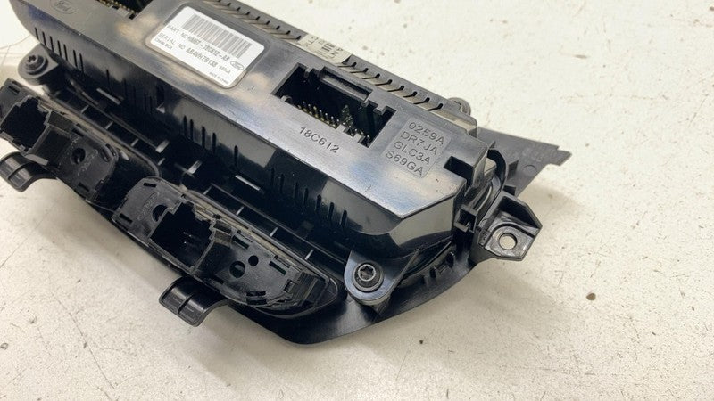 HM5T 18C612 AB 2017 2018 Ford C-Max AC Heat Temperature Control Unit Assembly HM5T-18C612-AB