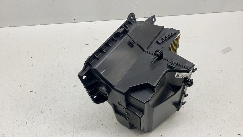 PT00544791D ⭕ 2025 Rivian R1S HVAC A/C Heater Air Intake Inlet Duct Assembly PT00551482-D