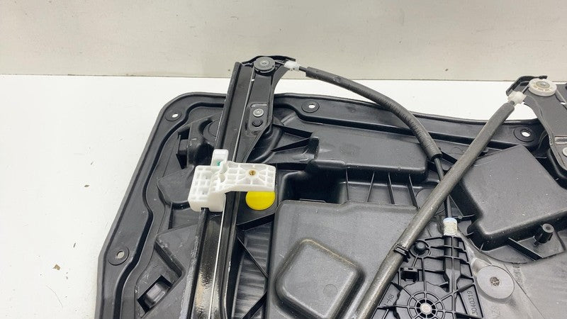 ⭕ 2017-2024 Chrysler Pacifica Front Right Door Window Regulator & Moto