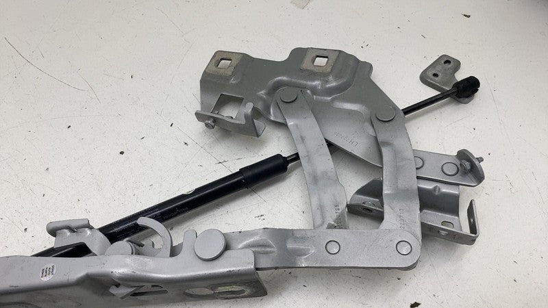 31688415 ⭕ 2021-2023 Polestar 2 PAIR Front Left & Right Hood Bonnet Hinge w/ Shock Strut