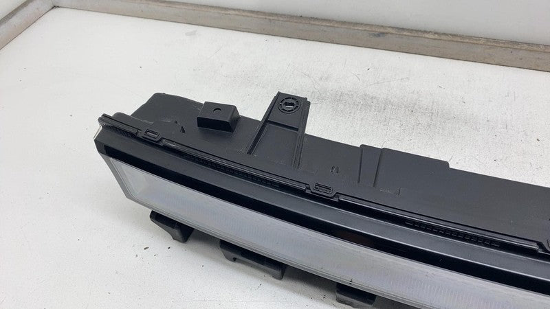 PT00000466M 2022-2024 Rivian R1T R1S Front Center LED Headlight DRL Head Lamp Assembly OEM