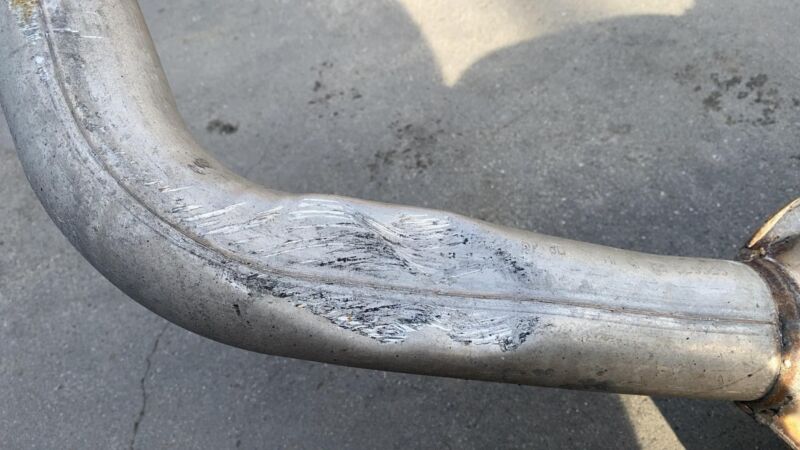 2017-2024 Chrysler Pacifica Exhaust Muffler Pipe & Resonator FWD Assembly OEM