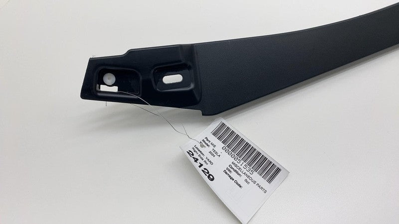 2024 Tesla Cybertruck Rear Passenger Baffle Closeout Sail Panel Moldin