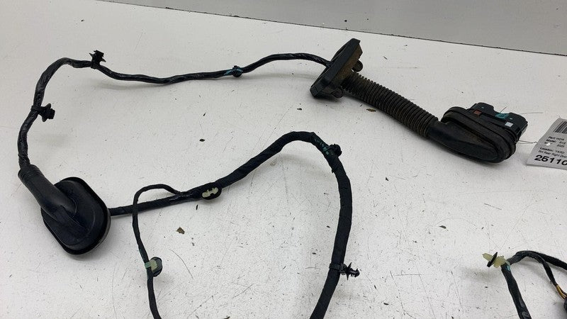 ⭕2025 Rivian R1S Rear Passenger Side Door Wiring Harness Wire Right PT