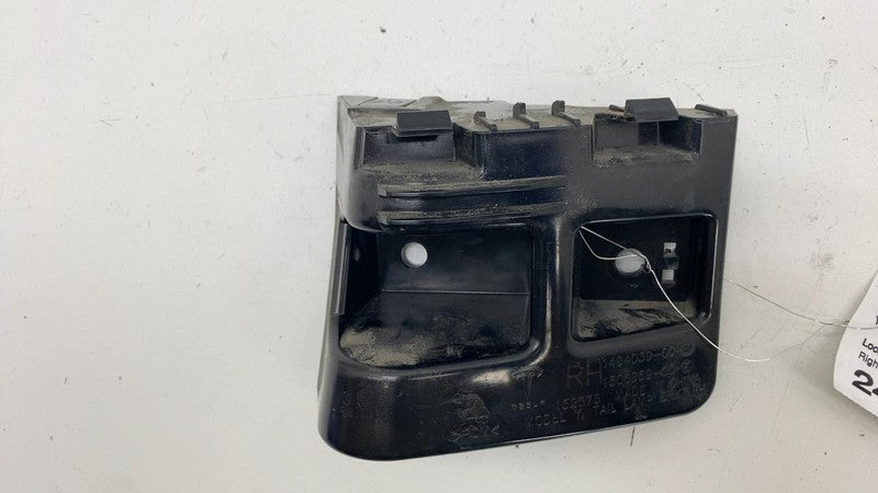 149403900E ⭕ 2020-2024 Tesla Model Y MY Rear Right Taillight Tail Lamp Bracket 1494039-00-E