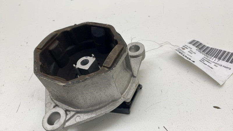 ⭕ 2021-2023 Polestar 2 Front Passenger Side Engine Motor Mount Bracket Right AWD