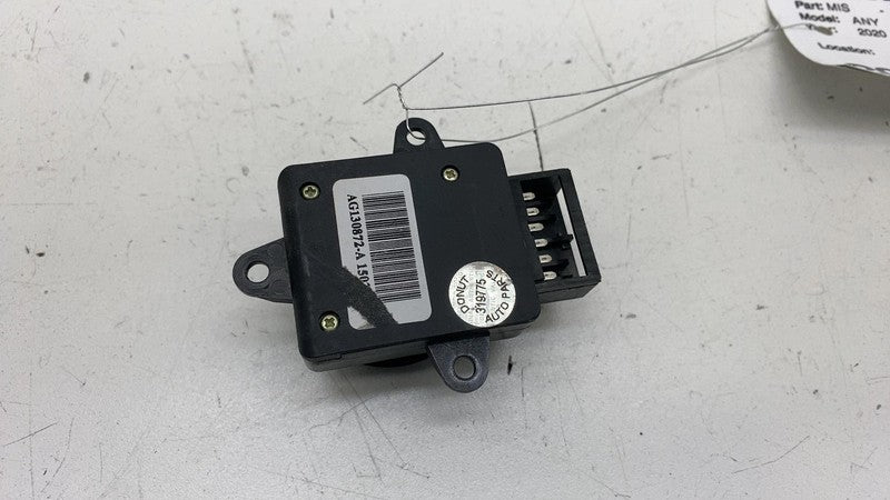 ⭕ 12-20 Tesla Model S Front Left or Right 1st Row Seat Control Switch 