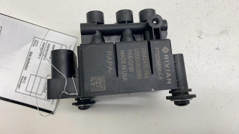 PT00988964B ⭕ 2025 Rivian R1S Air Suspension Control Valve Module Unit OEM PT00988964-B