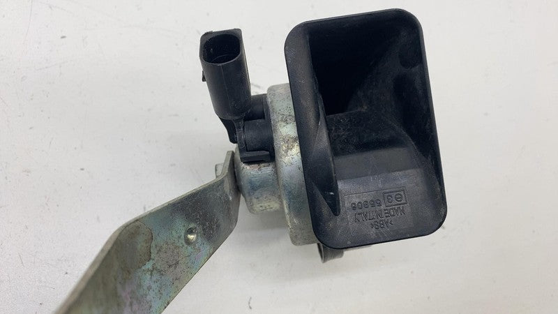 ⭕ 2014-2015 Mercedes-Benz B Electric Drive Low Tone Horn Right Side A0