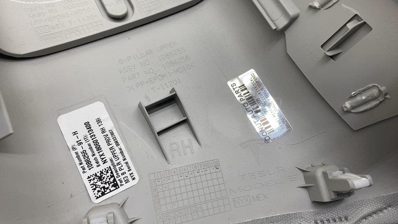 ⭕17-23 Model 3 Passenger Side B-Pillar Upper Trim Cover Panel Right 10