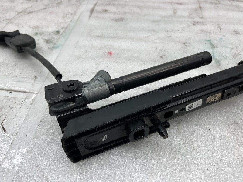 109032401C ⭕ 2017-2023 Tesla Model 3 Y Front Right Lap Seatbelt Pretensioner 1090324-01-C