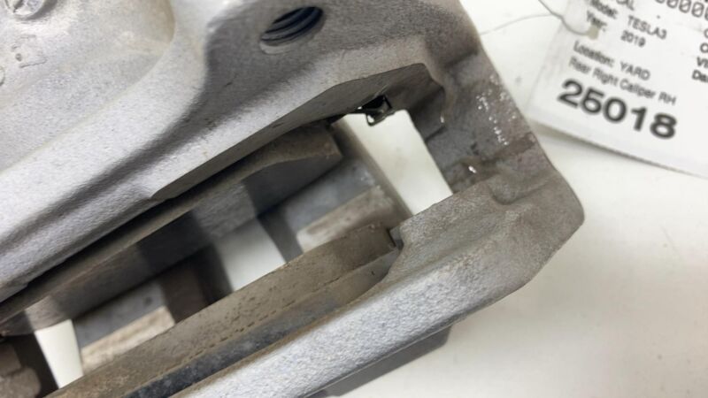 1044624-00-G ⭕ 2017-2025 Tesla Model 3 Rear Right Caliper + Brake Hose Line BASE 1044624-00-G
