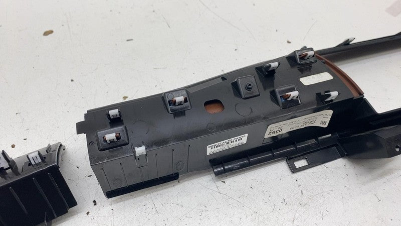 ⭕ 18-23 Lincoln Navigator Front Instrument Panel Dash Bezel Molding Tr