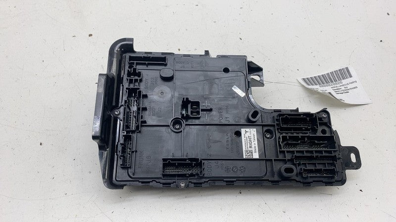 149784600D ⭕ 2020-2023 Model Y Right Low Voltage Controller Electronic Module 1497846-00-D