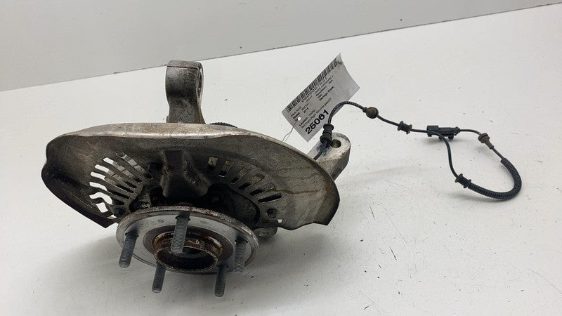 ⭕ 17-24 Chrysler Pacifica Front Right Spindle Knuckle w/ Dust Shield 6