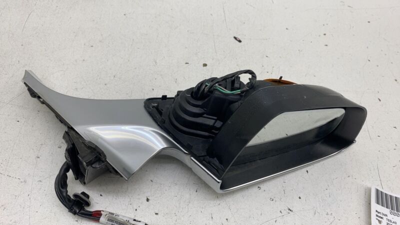 1110778-98-F 2017-2020 Tesla Model 3 M3 Right Exterior Rear View Door Mirror (No Skull Cap)