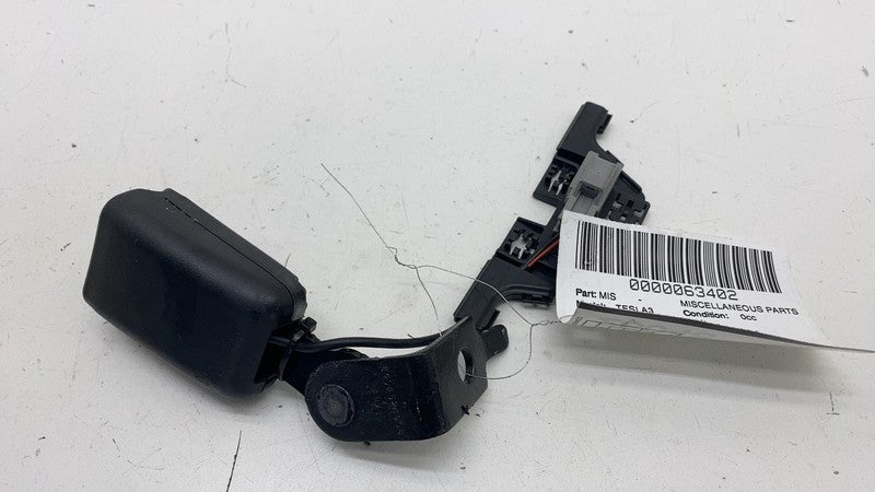 ⭕ 17-23 Model 3 Rear Driver Side 2nd Row Seatbelt Buckle Black Left 10