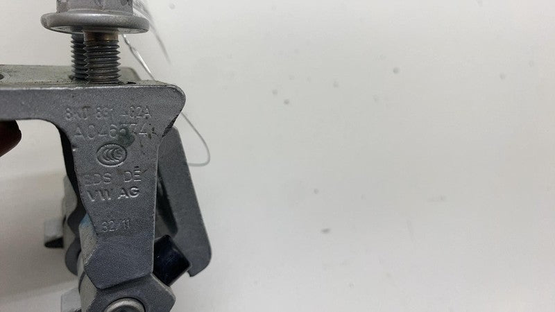 8K0831402A 2011-2018 Porsche Cayenne S Front Passenger Side Upper & Lower Door Hinge Right