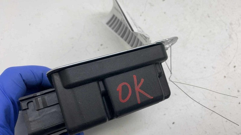 ⭕ 17-23 Tesla Model 3 M3 Safety Restraint Diagnostic Control Module 10