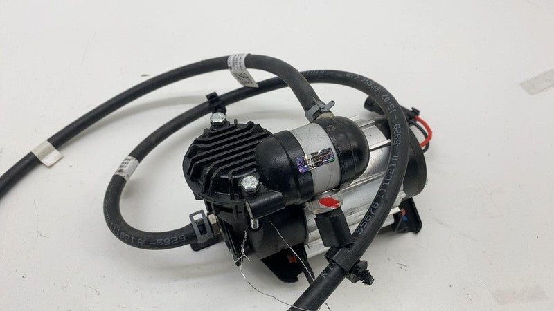 ⭕ 22-24 Rivian R1T R1S Rear Air Ride Suspension Compressor Pump PT0005