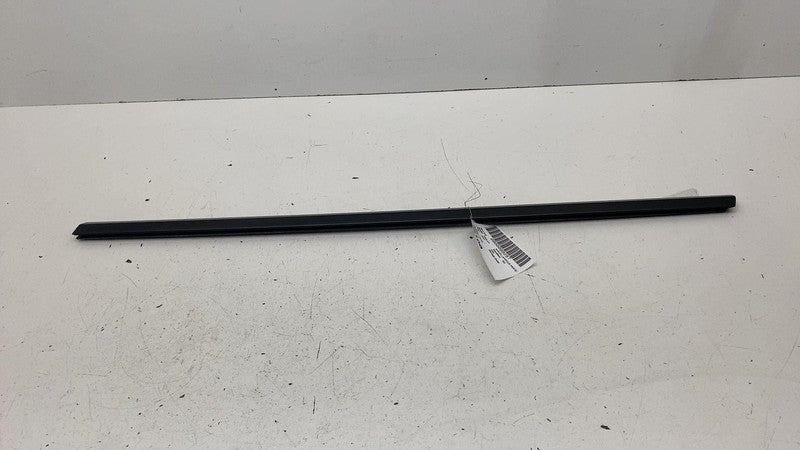 ⭕ 20-24 Model Y Rear Driver Side Door Window Outer Belt Seal Left 1495