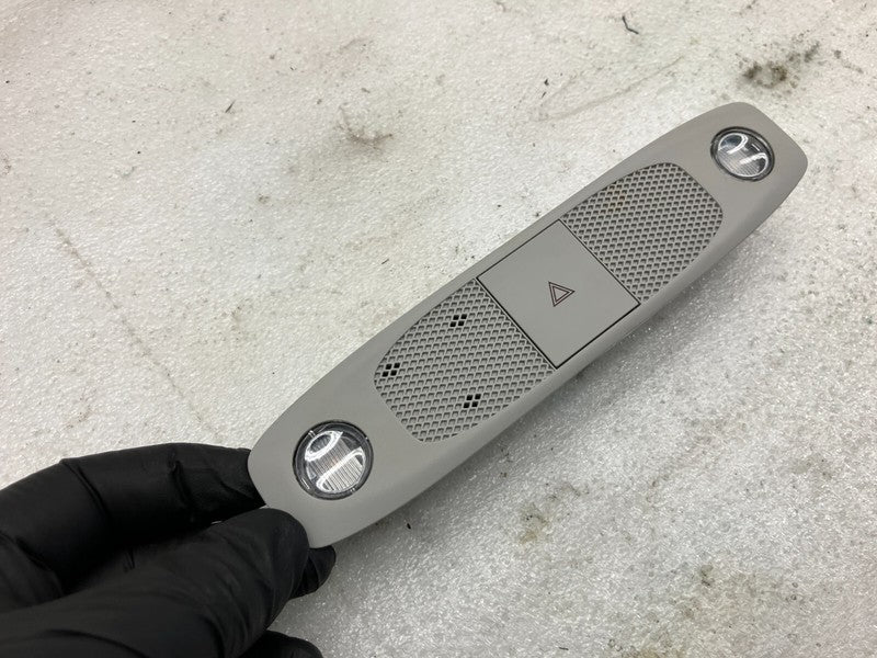 109257300L ⭕ 17-23 Model 3 Front Overhead Console Dome Reading Map Light Lamp 1092573-00-L