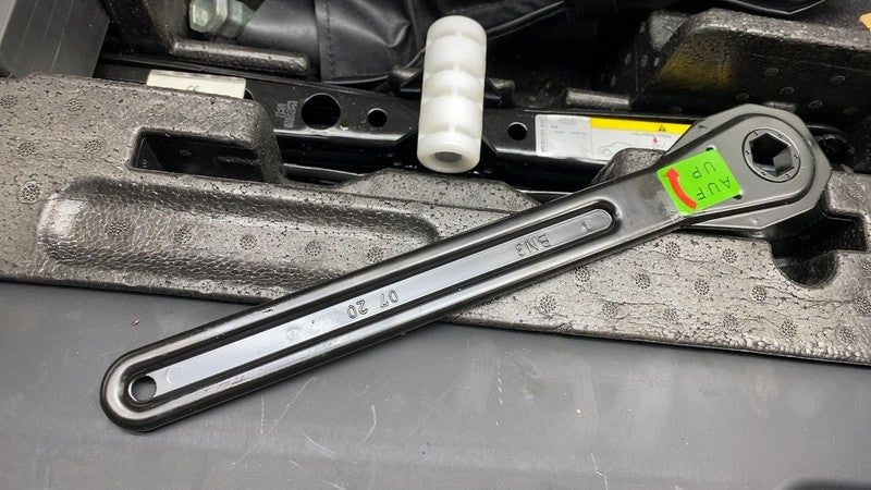 4KE863362B ⭕2019-2023 Audi e-Tron Front Trunk Frunk Storage Compartment Tray Box 4KE863362B