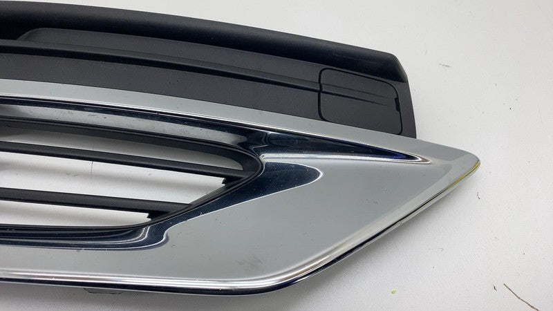 31663519 ⭕ 2019-2023 Volvo  XC90 Front Passenger Side Lower Outer Grille Right 31663844