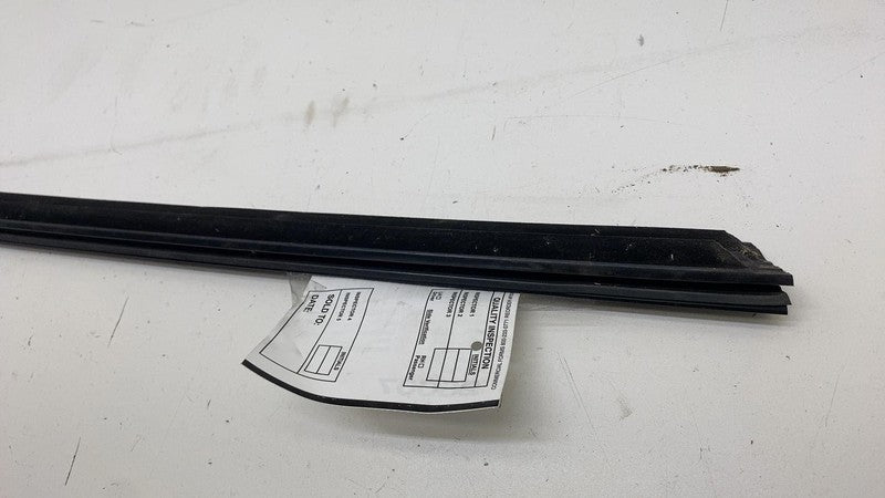 ⭕ 2020-2024 Tesla Model Y Front Left Door Window Outer Belt Assy LH 14