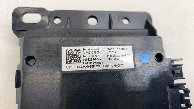 ⭕ 17-23 Tesla Model 3 Center Console Front USB Hub Charger Module 1093