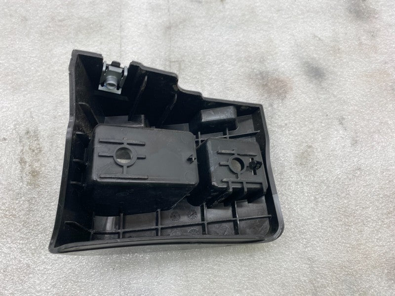 149403800B ⭕ 20-24 Model Y Rear Driver Side Tail Lamp Taillight Bracket Left 1494038-00-B