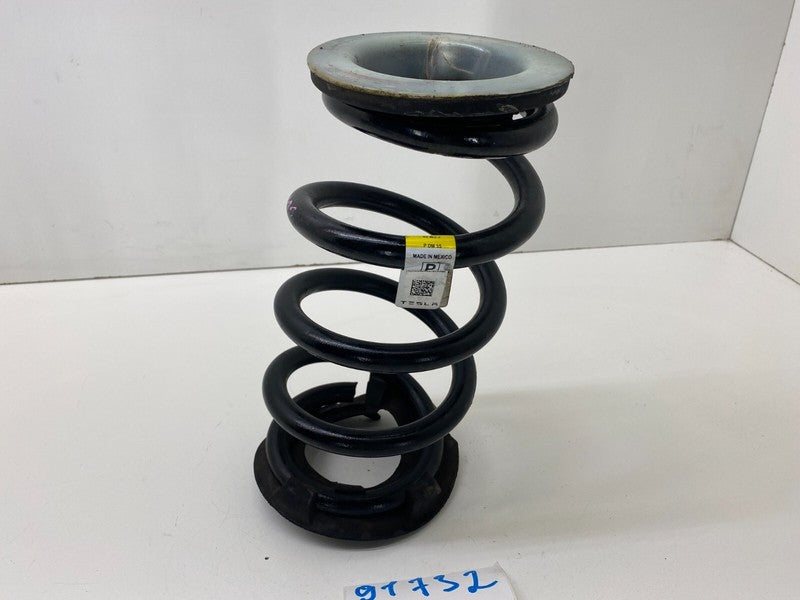 ⭕ 20-24 Model Y Rear Suspension System Coil Spring 90.0-7200 Low 11884
