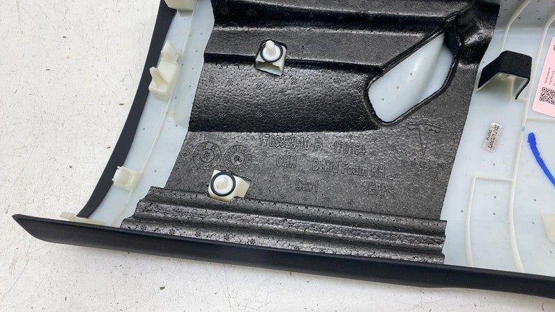 ⭕ 2024-2025 Tesla Model 3 Right B-Pillar Middle Trim Cover Panel RH 17