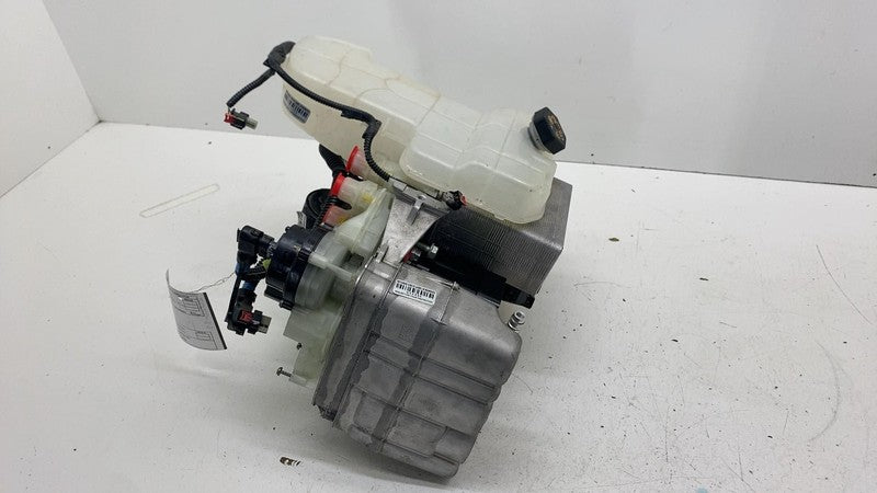 ⭕ 24-25 Tesla Cybertruck Thermal System Supermanifold Coolant Pump 178